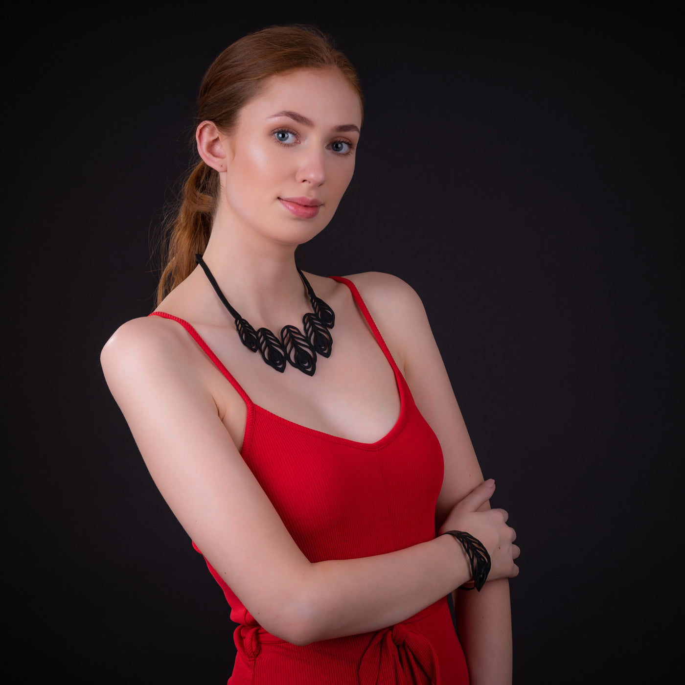 Small Peacock Feather Necklace-2